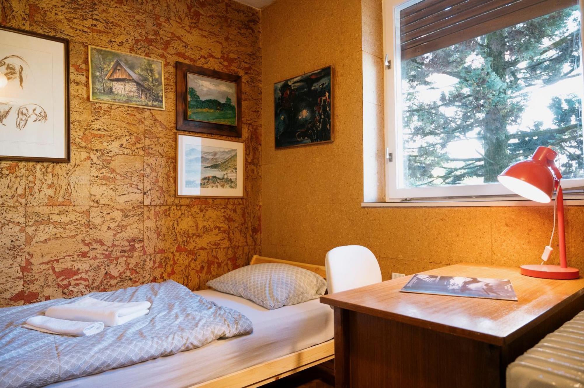 Ljubljana C17 4-Bedroom Private Row House With Garden And Parking Bagian luar foto